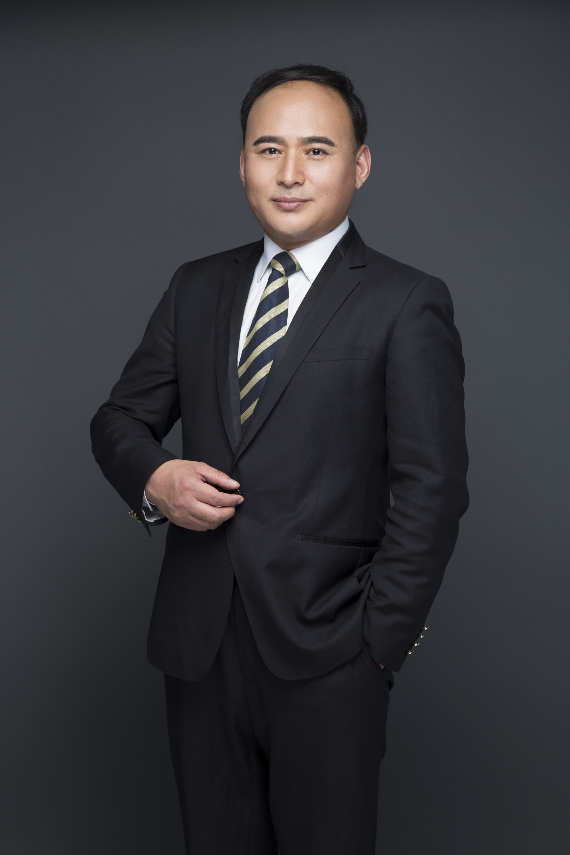 宋闻舟 客户策略总监